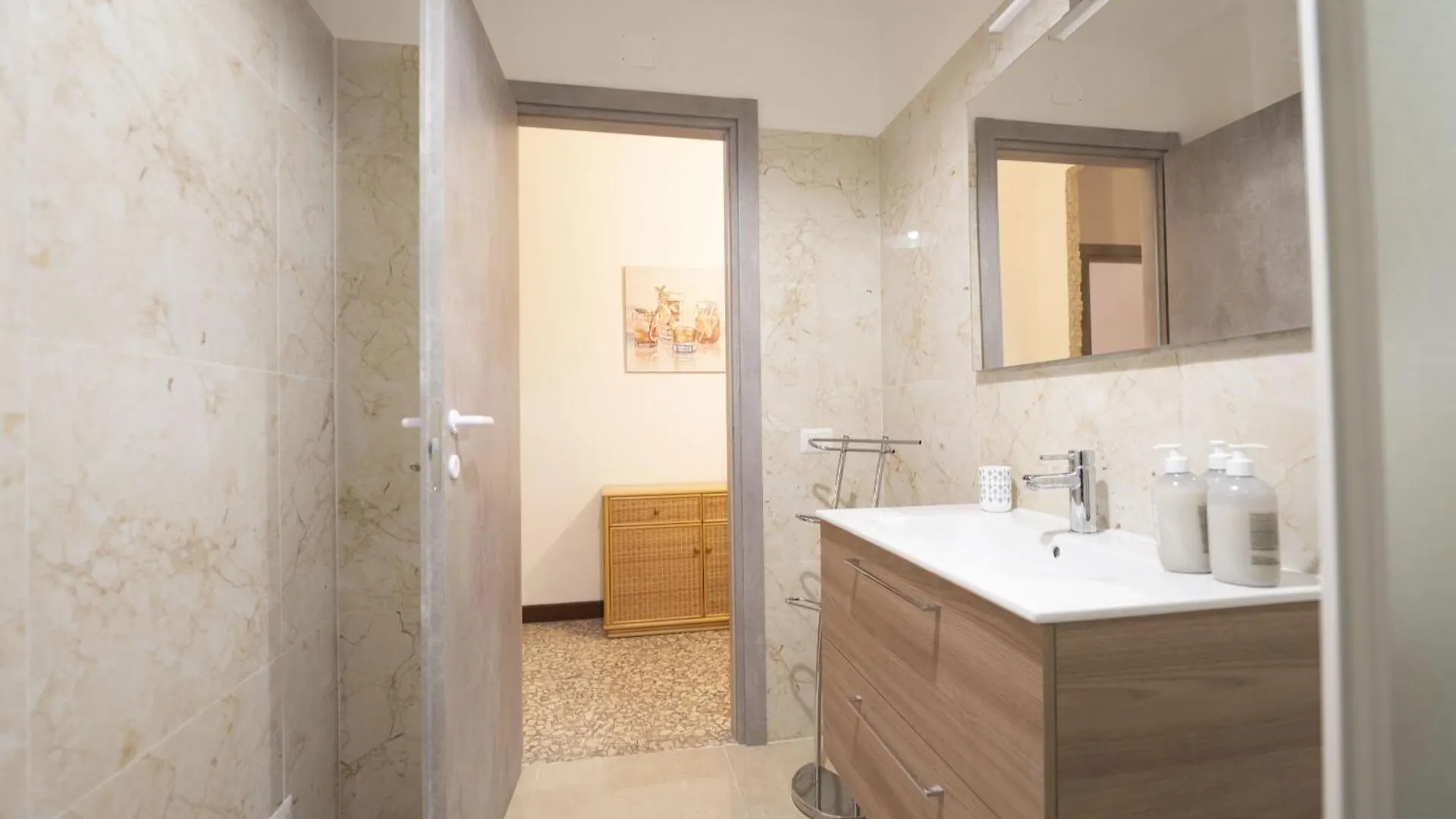 Spacious And Bright 3Br Family Apartment Rome